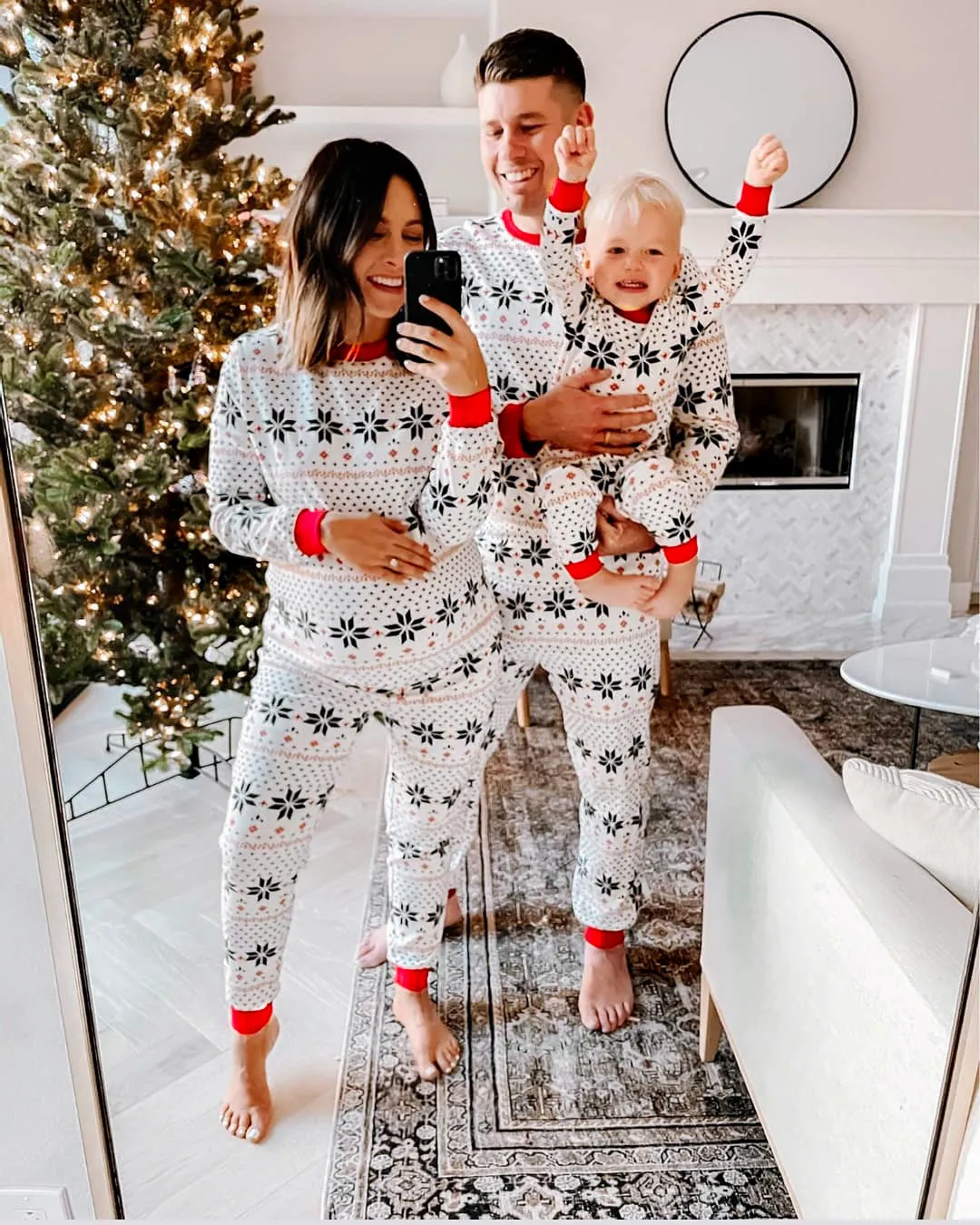 Family Parent-Child Christmas Reindeer and Snowflake Patterned Pajamas