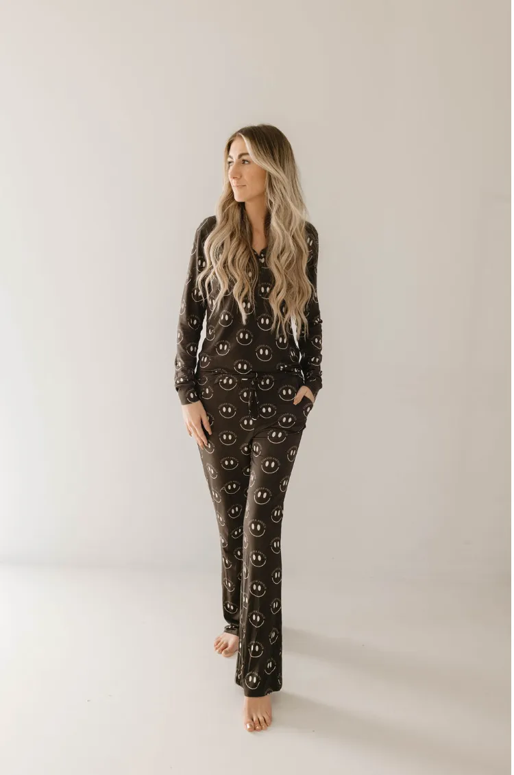 Women's Bamboo Pajamas | Charcoal & White ff Smile